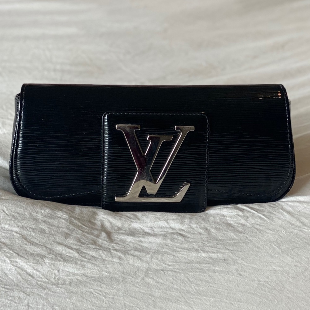 LOUIS VUITTON Epi Electric Sobe Clutch